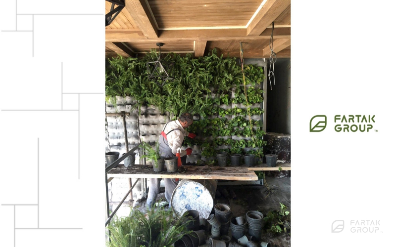 طراحی و اجرای دیوار سبز رستوران زیگ&zwnj;زاگ